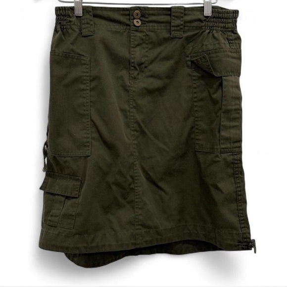 NWT Parklands Canada Olive Green Cargo Skirt size medium - Picture 1 of 2